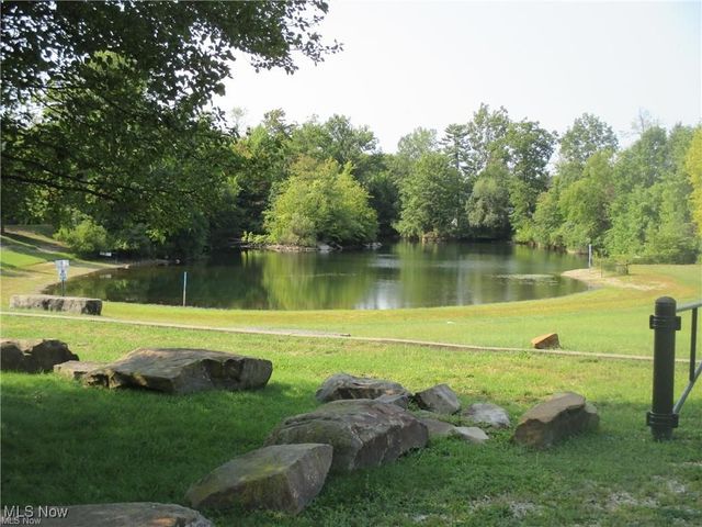 15504 Roxboro Drive, Middleburg Heights, OH 44130