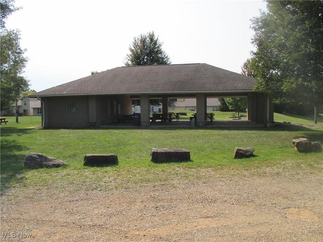 15504 Roxboro Drive, Middleburg Heights, OH 44130