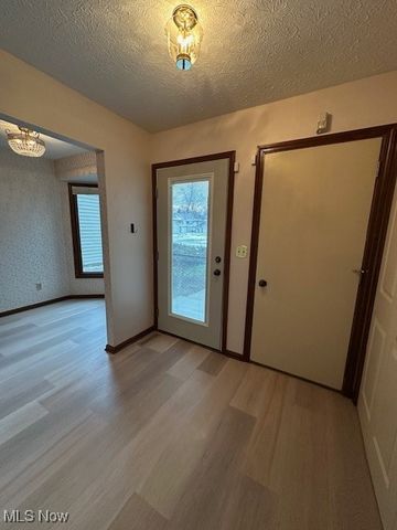 15504 Roxboro Drive, Middleburg Heights, OH 44130