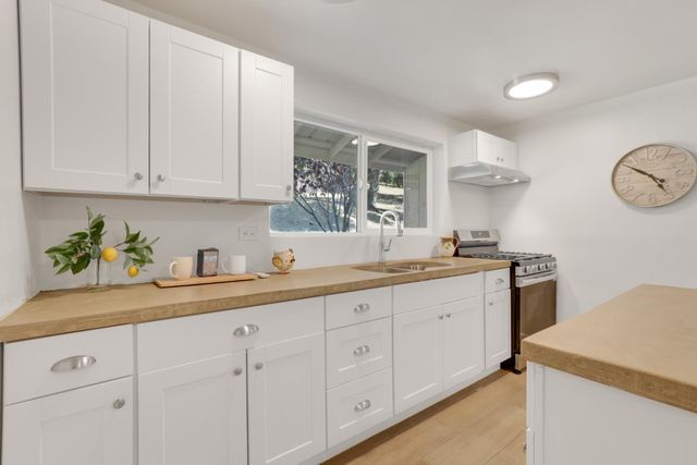 19235 Cachagua Road, Carmel Valley, CA 93924