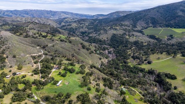 19235 Cachagua Road, Carmel Valley, CA 93924