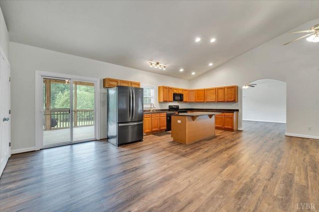 2677 Tolers Ferry Rd, Huddleston, VA 24104