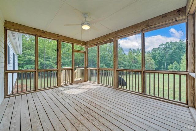 2677 Tolers Ferry Rd, Huddleston, VA 24104