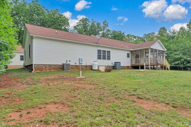 2677 Tolers Ferry Rd, Huddleston, VA 24104