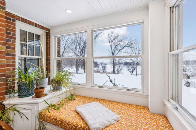 1197 Como Boulevard W, Saint Paul, MN 55103