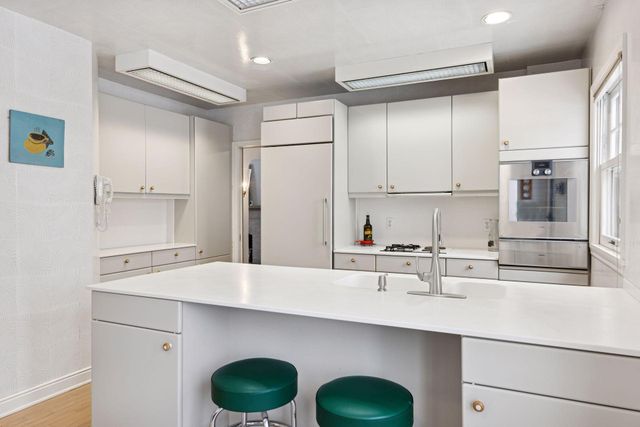 1197 Como Boulevard W, Saint Paul, MN 55103