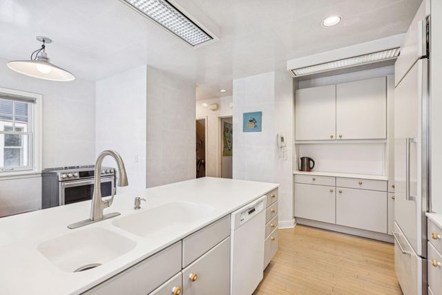 1197 Como Boulevard W, Saint Paul, MN 55103