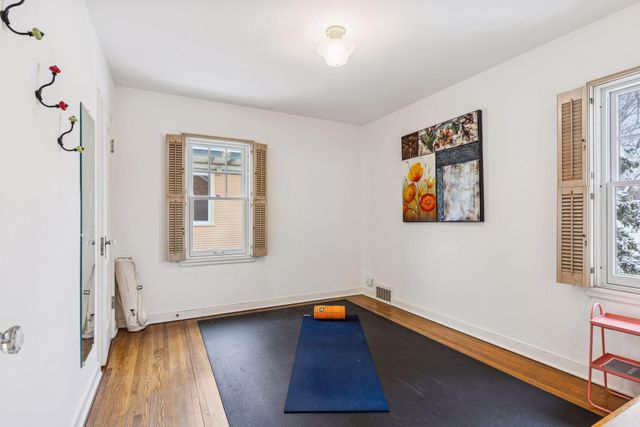 1197 Como Boulevard W, Saint Paul, MN 55103