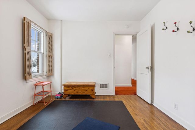 1197 Como Boulevard W, Saint Paul, MN 55103