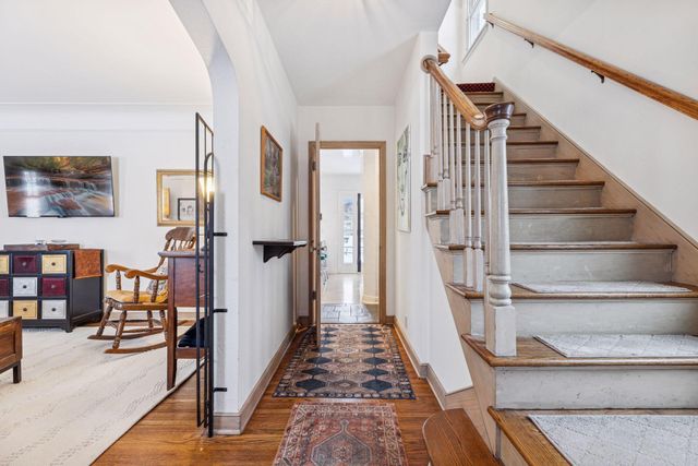 1197 Como Boulevard W, Saint Paul, MN 55103