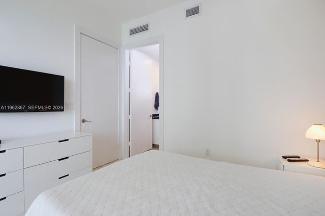 16001 Collins Ave 2902, Sunny Isles Beach, FL 33160