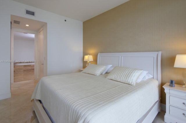 16001 Collins Ave 2902, Sunny Isles Beach, FL 33160