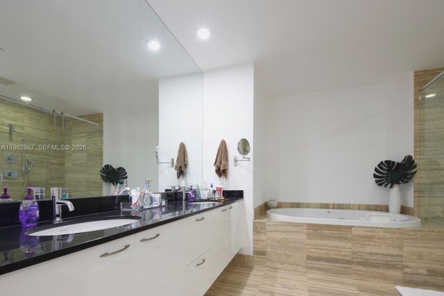 16001 Collins Ave 2902, Sunny Isles Beach, FL 33160