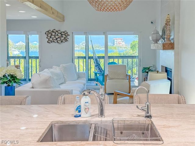 4490 Harbor Bend DR, Upper Captiva, FL 33924