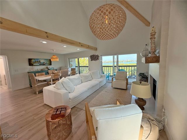 4490 Harbor Bend DR, Upper Captiva, FL 33924