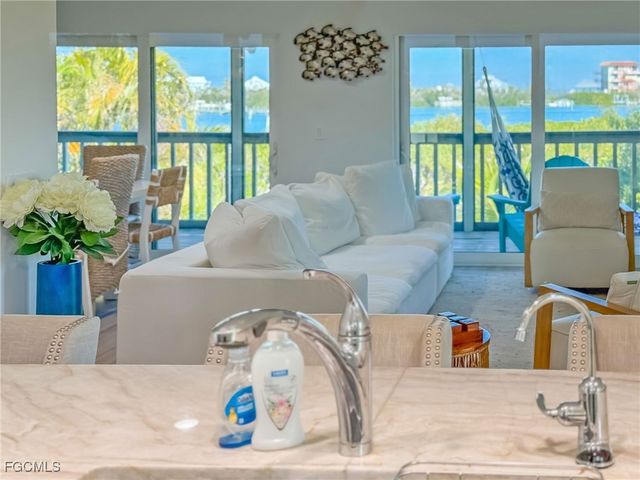 4490 Harbor Bend DR, Upper Captiva, FL 33924