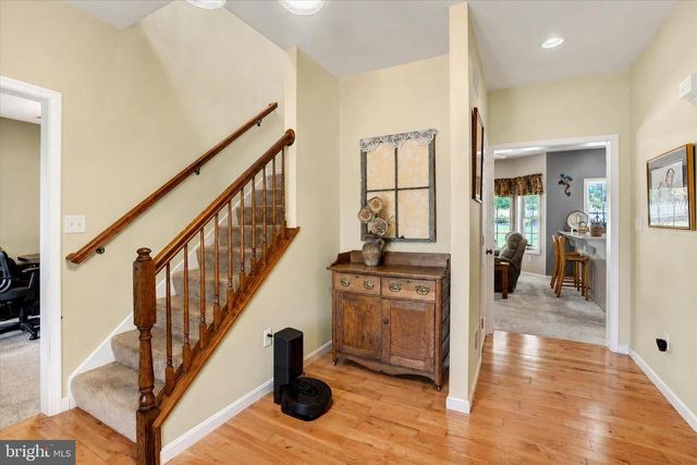 2528 MEETINGHOUSE RD, Spring Grove, PA 17362