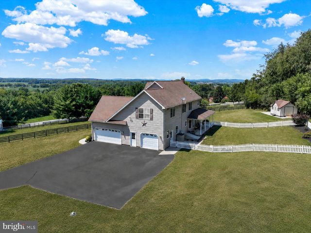 2528 MEETINGHOUSE RD, Spring Grove, PA 17362