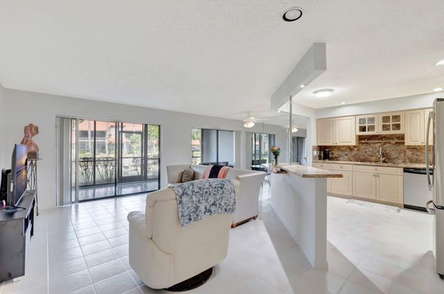 5731 Coach House Circle A, Boca Raton, FL 33486