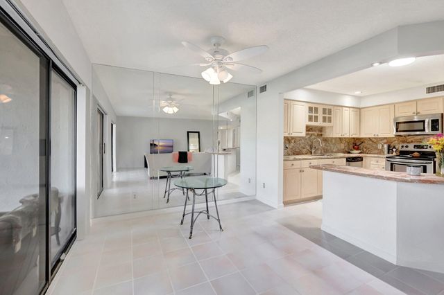 5731 Coach House Circle A, Boca Raton, FL 33486
