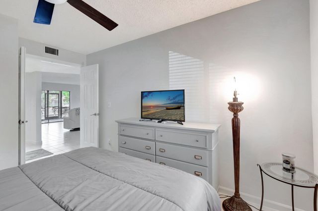 5731 Coach House Circle A, Boca Raton, FL 33486