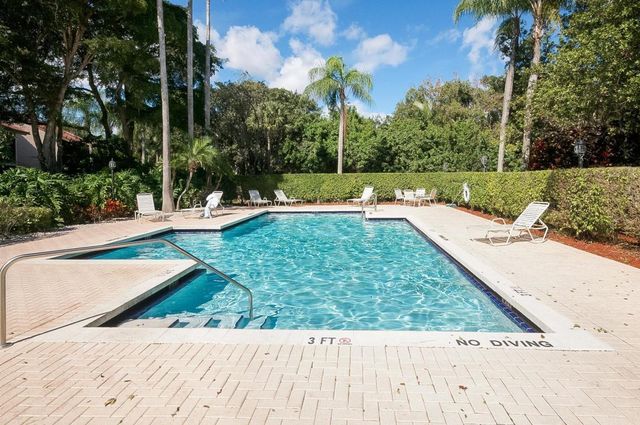 5731 Coach House Circle A, Boca Raton, FL 33486