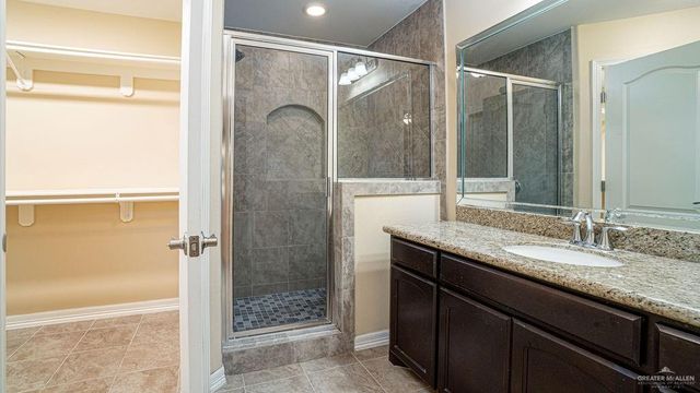 500 Central Park Street, Edinburg, TX 78541