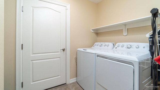 500 Central Park Street, Edinburg, TX 78541