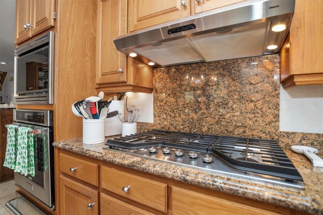 105 Innisbrook Drive, Lufkin, TX 75901