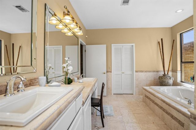 105 Innisbrook Drive, Lufkin, TX 75901