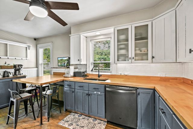 12 Boison St, Pittsfield, MA 01201