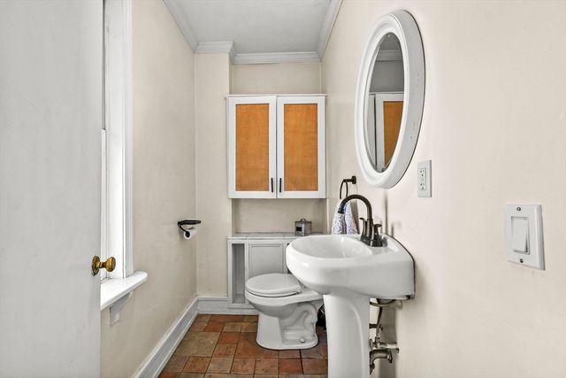 12 Boison St, Pittsfield, MA 01201