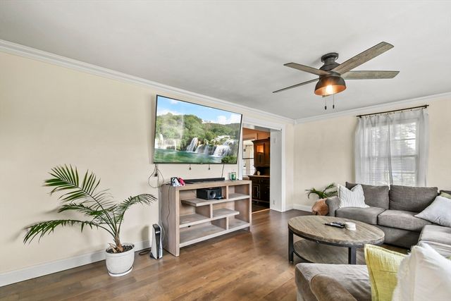 12 Boison St, Pittsfield, MA 01201