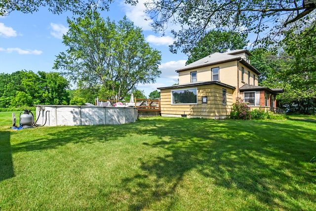 12 Boison St, Pittsfield, MA 01201