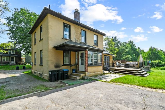 12 Boison St, Pittsfield, MA 01201