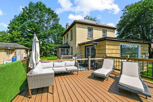12 Boison St, Pittsfield, MA 01201