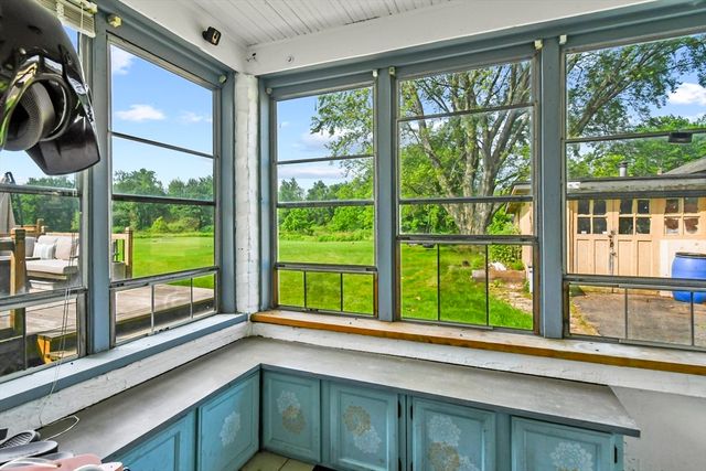 12 Boison St, Pittsfield, MA 01201