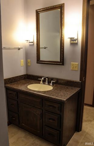 8729 Nicole Drive, Fort Wayne, IN 46806