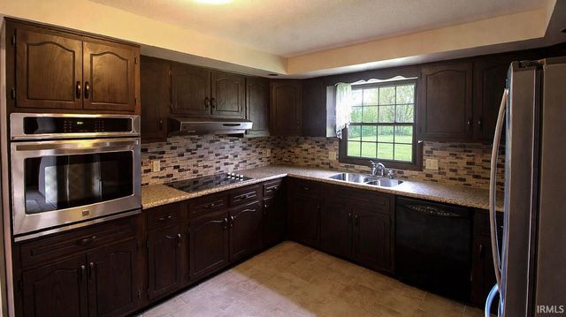 8729 Nicole Drive, Fort Wayne, IN 46806