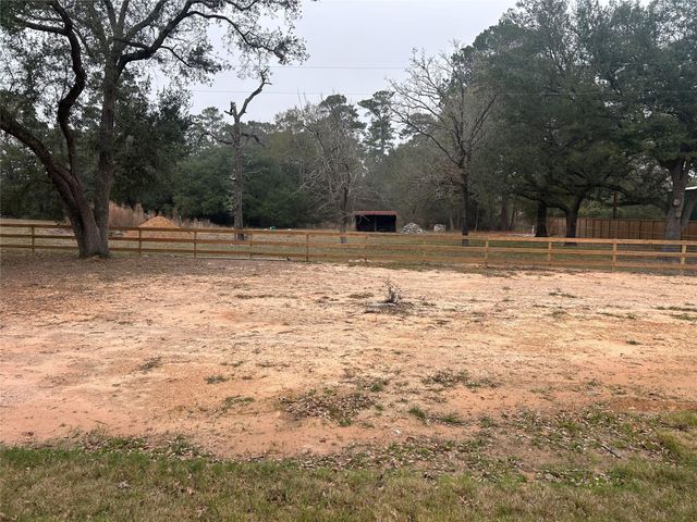 27604 Joseph Road, Hockley, TX 77447