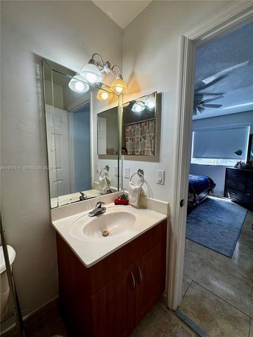 6676 SW 115th Ct 404, Miami, FL 33173