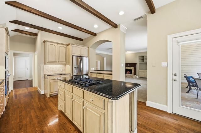 15 Center Court, Heath, TX 75032