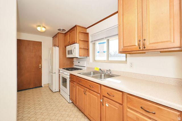 734 W 1300 S, Woods Cross, UT 84087