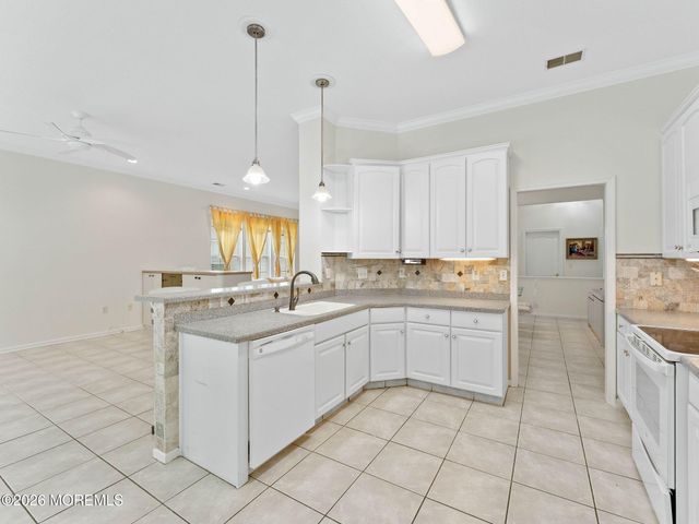 80 Silverside Road, Lakewood, NJ 08701