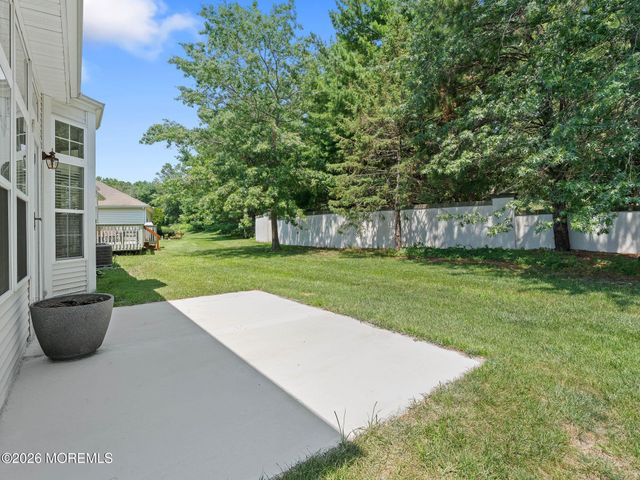 80 Silverside Road, Lakewood, NJ 08701