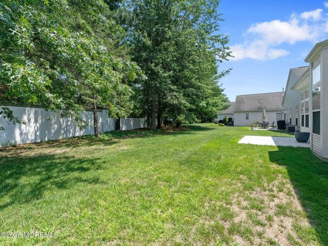 80 Silverside Road, Lakewood, NJ 08701