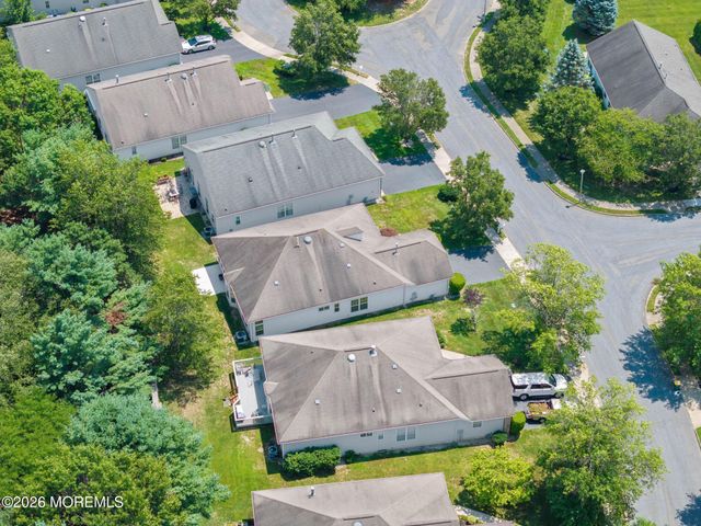 80 Silverside Road, Lakewood, NJ 08701