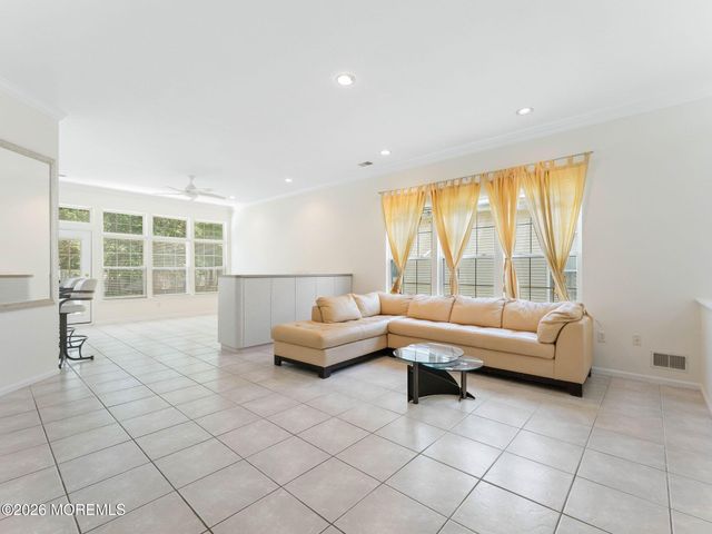 80 Silverside Road, Lakewood, NJ 08701