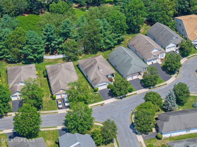 80 Silverside Road, Lakewood, NJ 08701