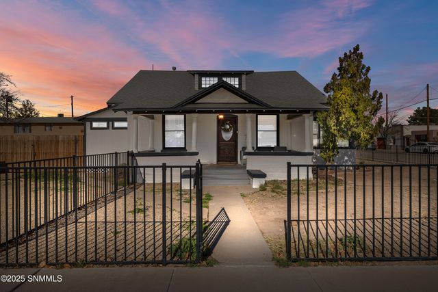 712 W Court Avenue, Las Cruces, NM 88005